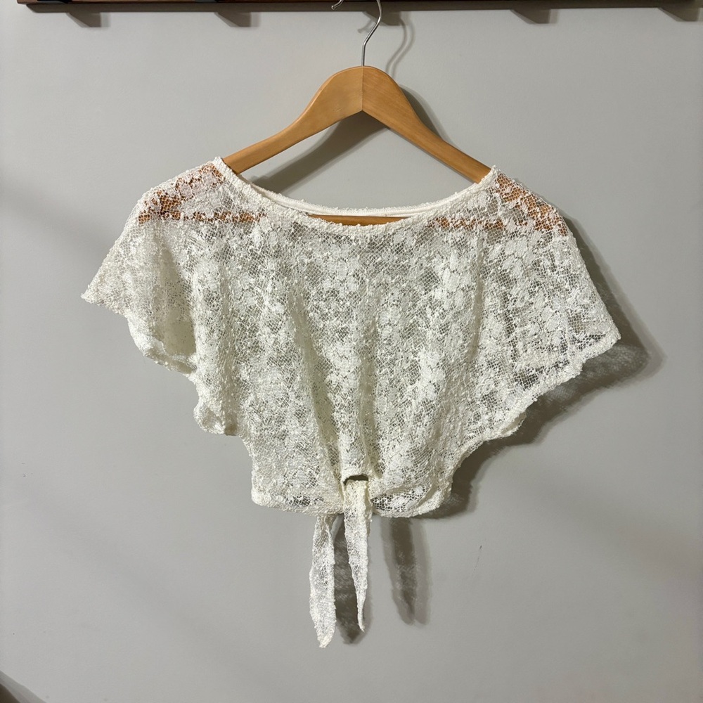 Storia Cream Lace Crop Top with Front Tie Detail